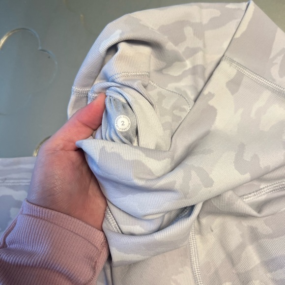 Lululemon Wunder under 28 - Picture 3 of 4